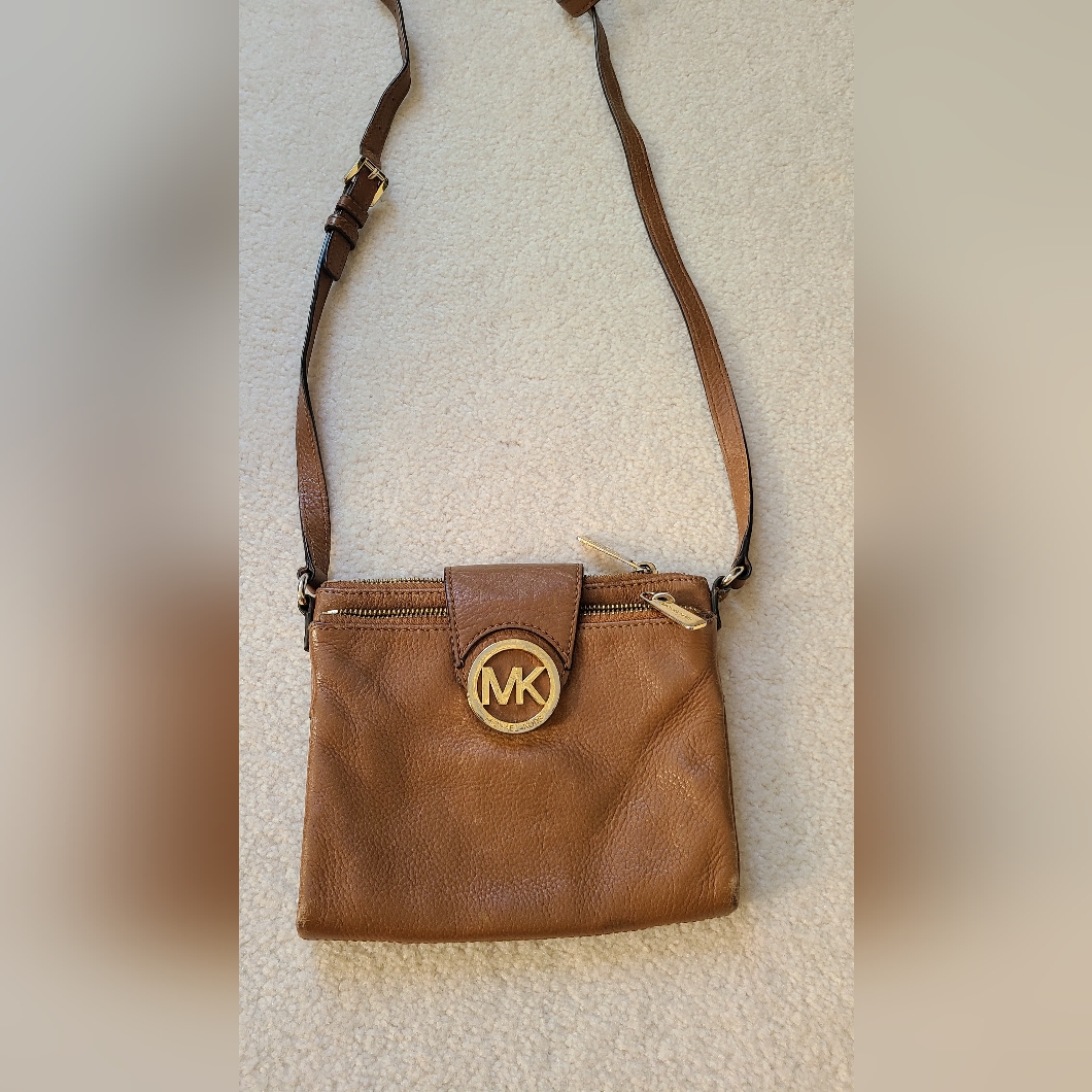 Michael Kors Designer Light Brown Crossbody Purse Handbag